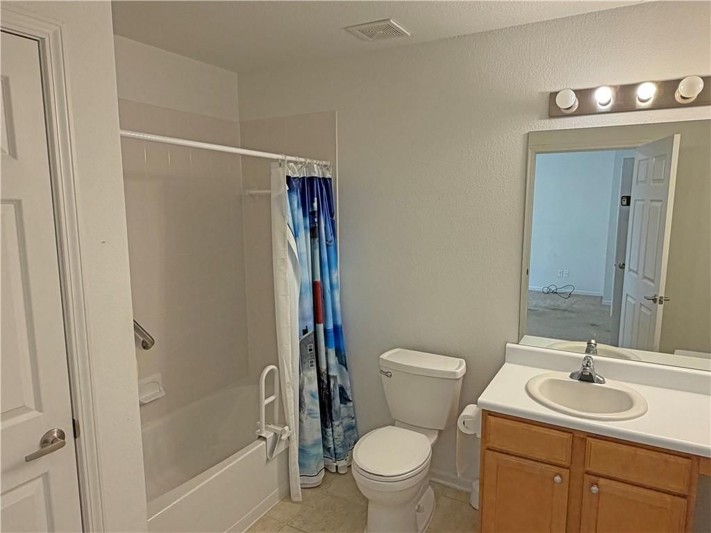 823 NE Devon Drive — photo 12