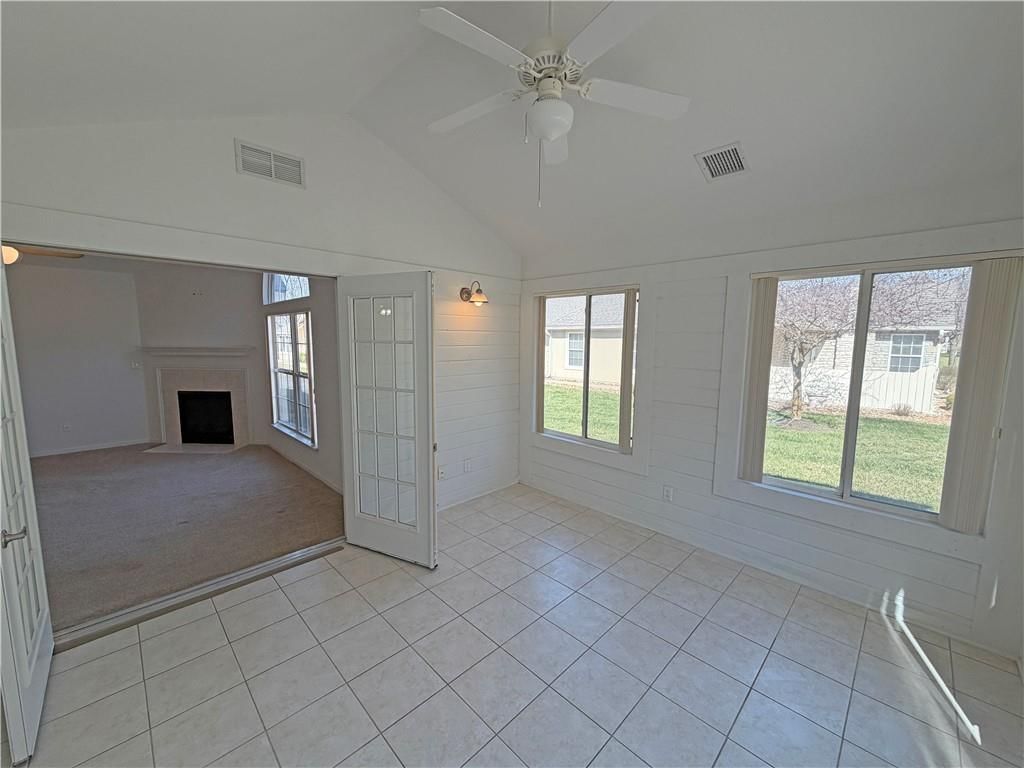 823 NE Devon Drive — photo 21