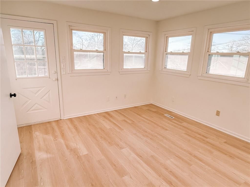 8910 Western Hills Drive — photo 26