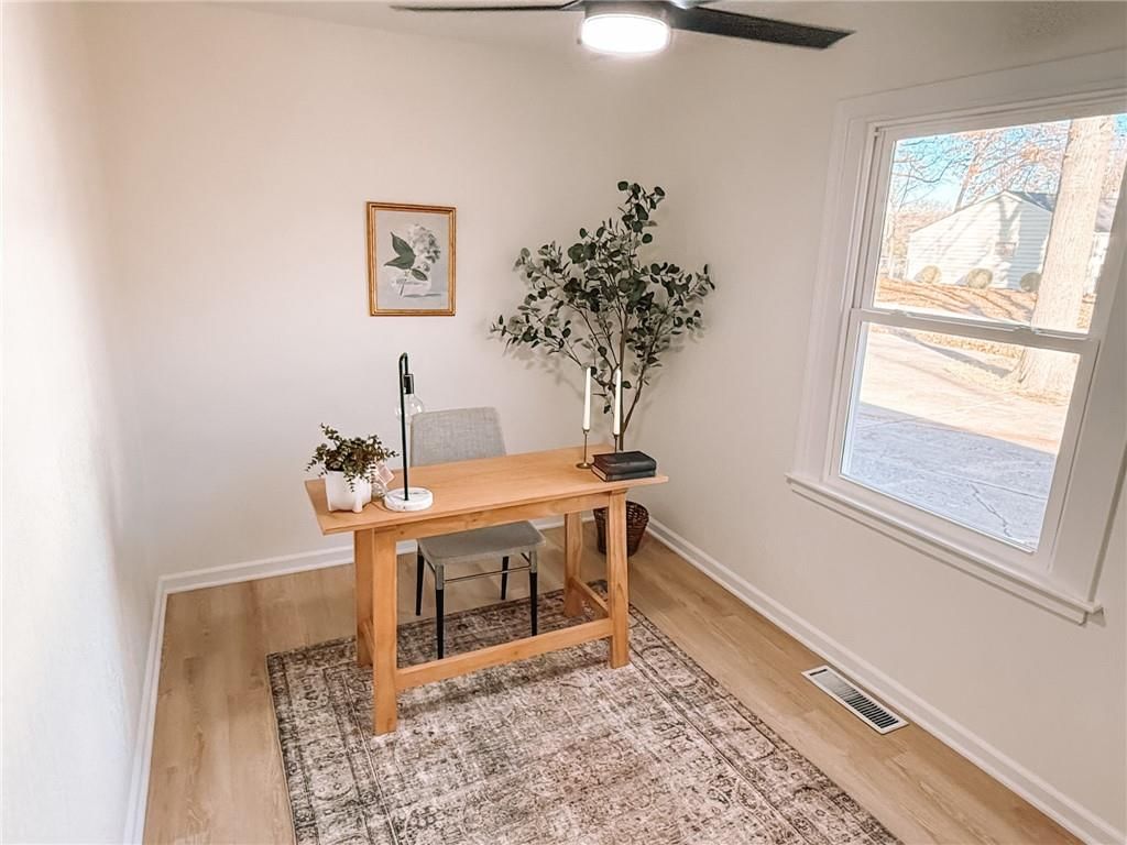 8910 Western Hills Drive — photo 30