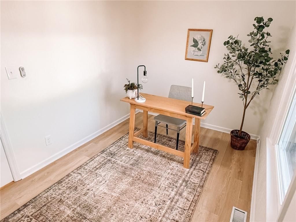 8910 Western Hills Drive — photo 31