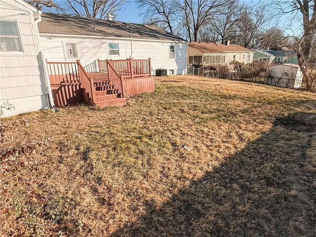 8910 Western Hills Drive — photo 40