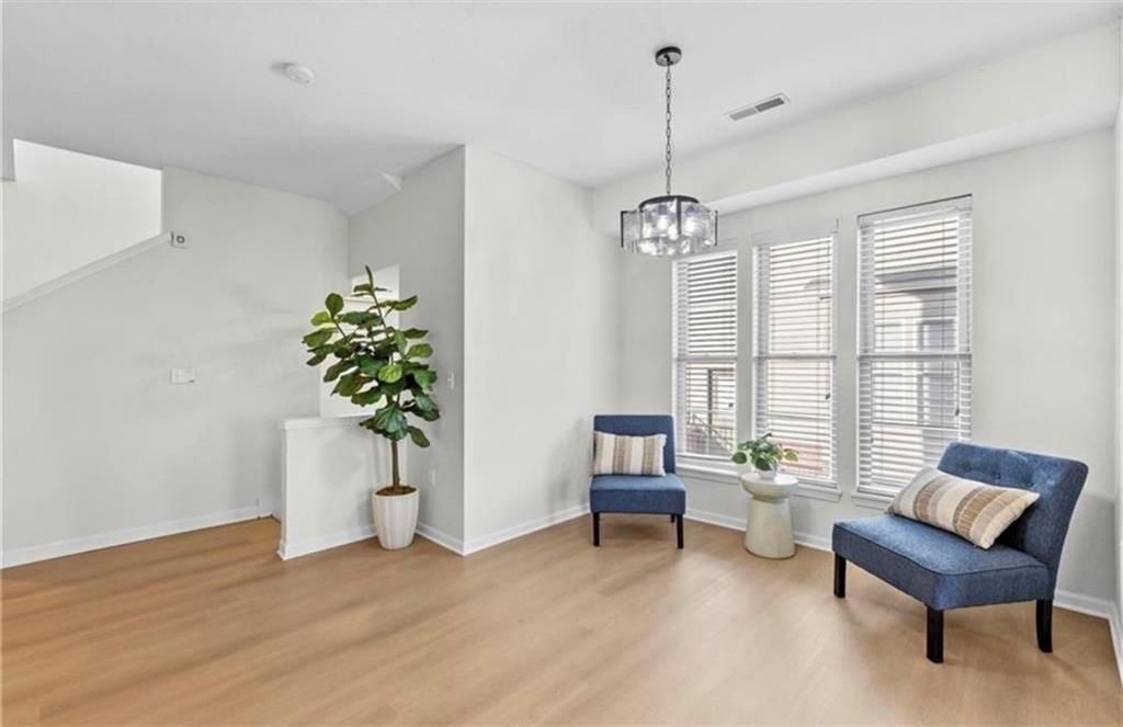 5245 Overland Drive — photo 4