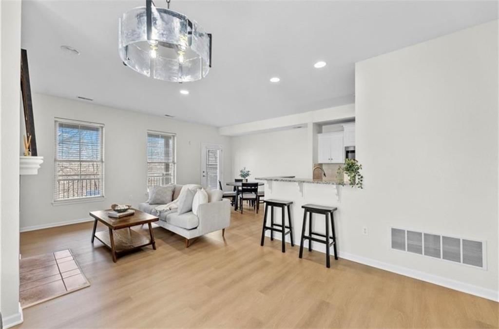 5245 Overland Drive — photo 7