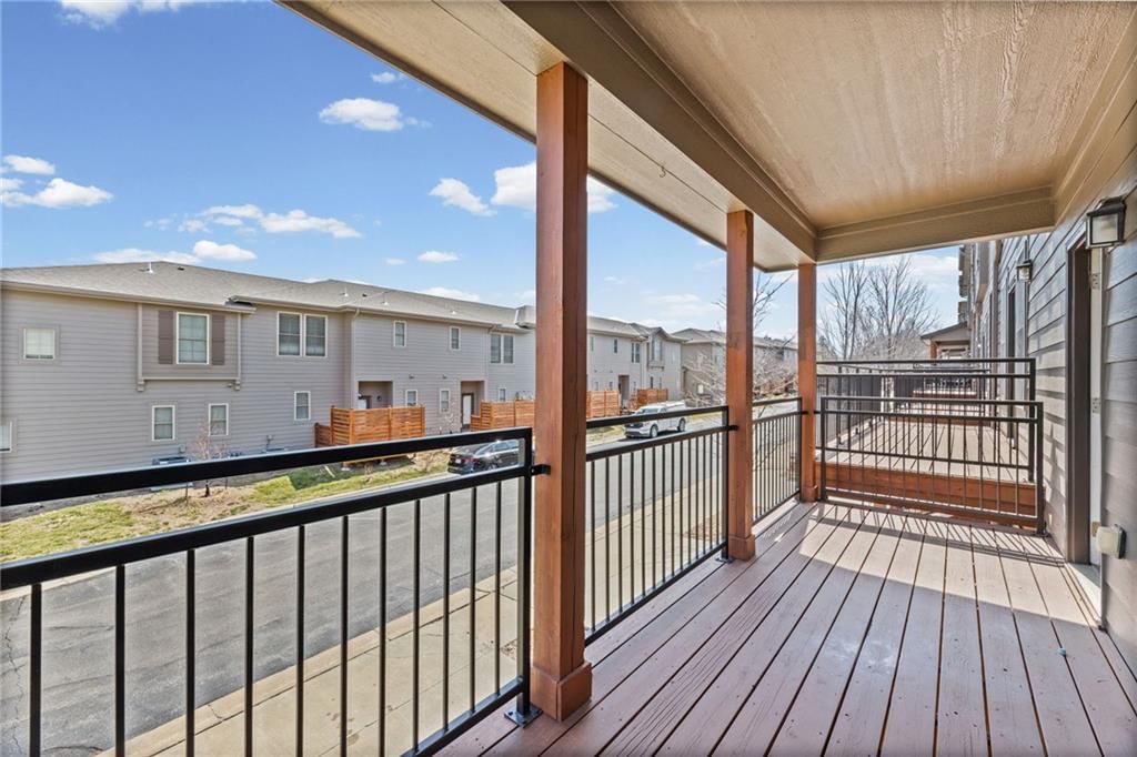 5245 Overland Drive — photo 10