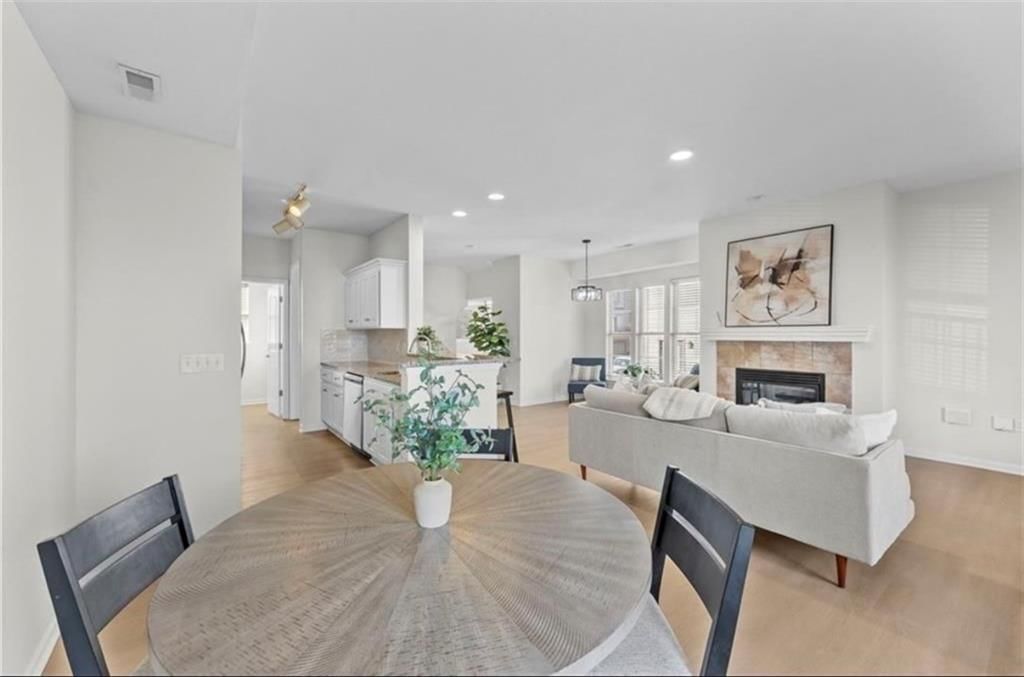 5245 Overland Drive — photo 11