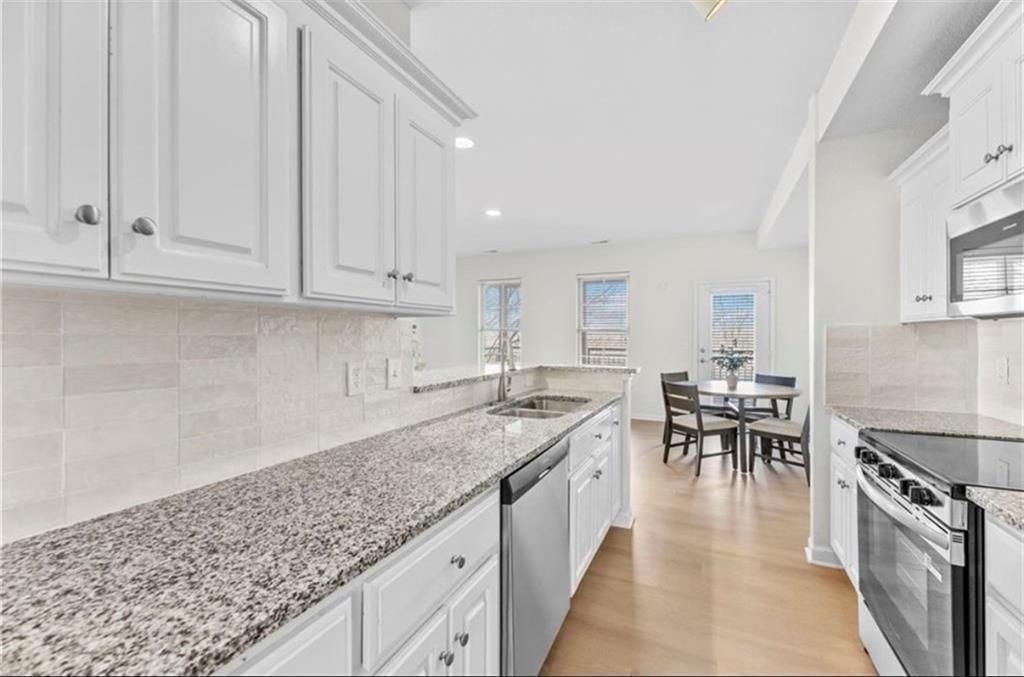 5245 Overland Drive — photo 13