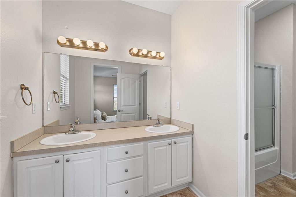 5245 Overland Drive — photo 21