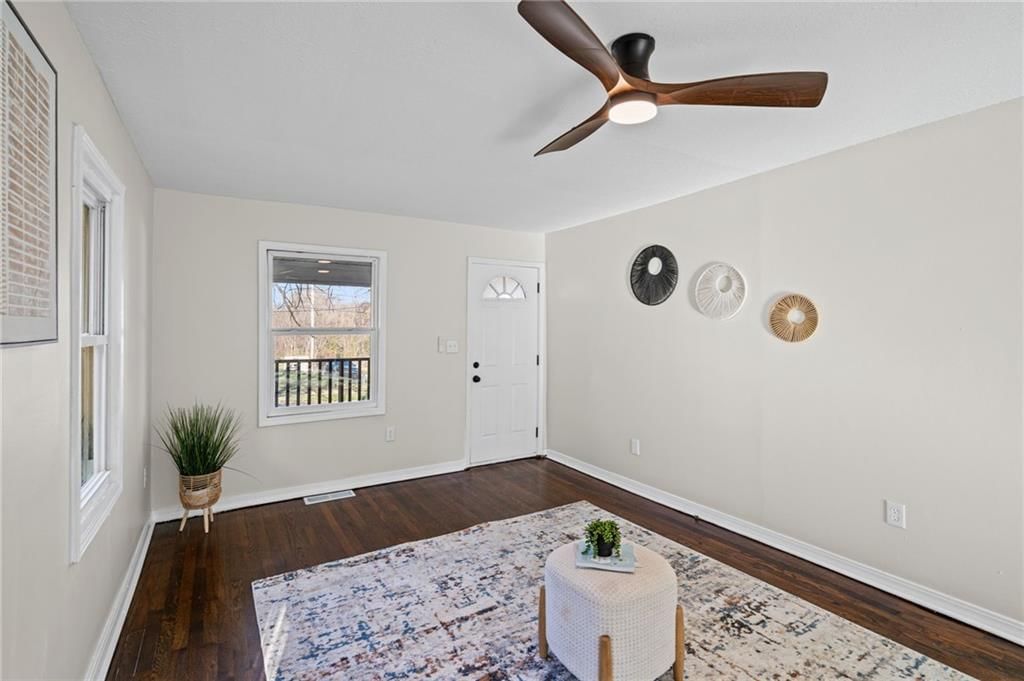 901 S Cottage Street — photo 3