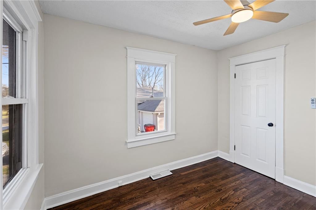 901 S Cottage Street — photo 17
