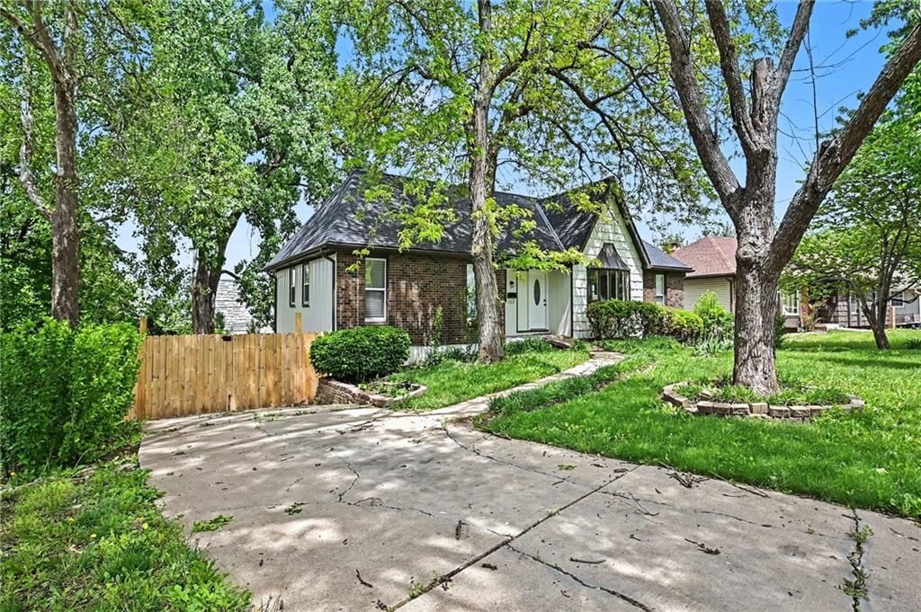 4412 E 104th Street — photo 27