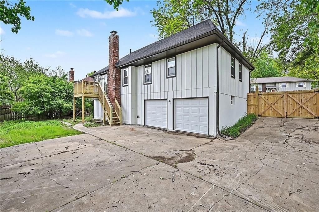 4412 E 104th Street — photo 31