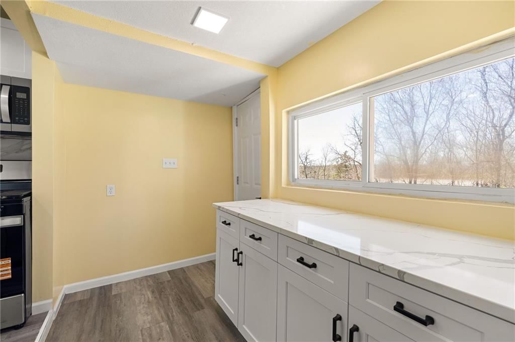 5520 TOPPING Avenue — photo 24