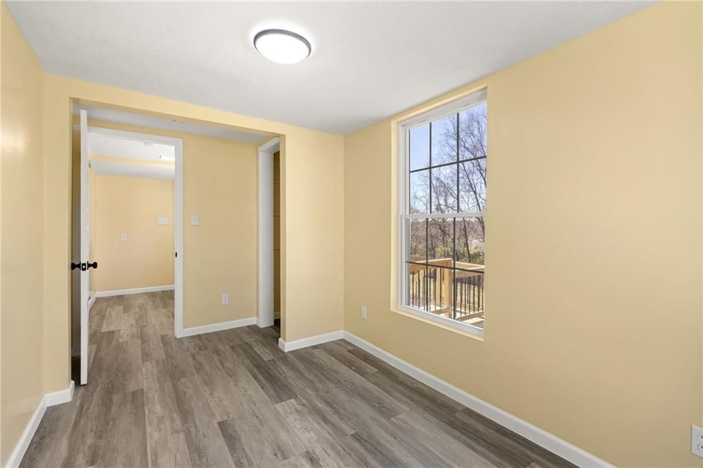 5520 TOPPING Avenue — photo 26