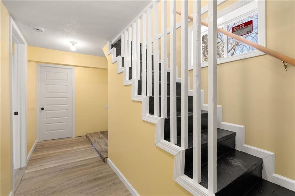 5520 TOPPING Avenue — photo 30