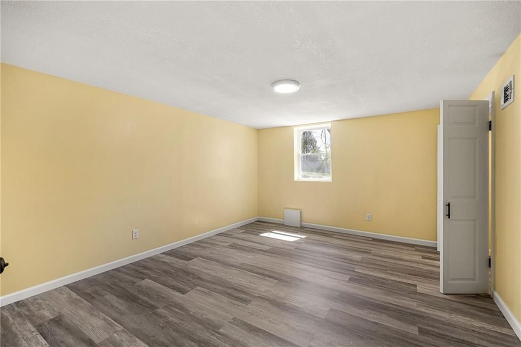 5520 TOPPING Avenue — photo 32
