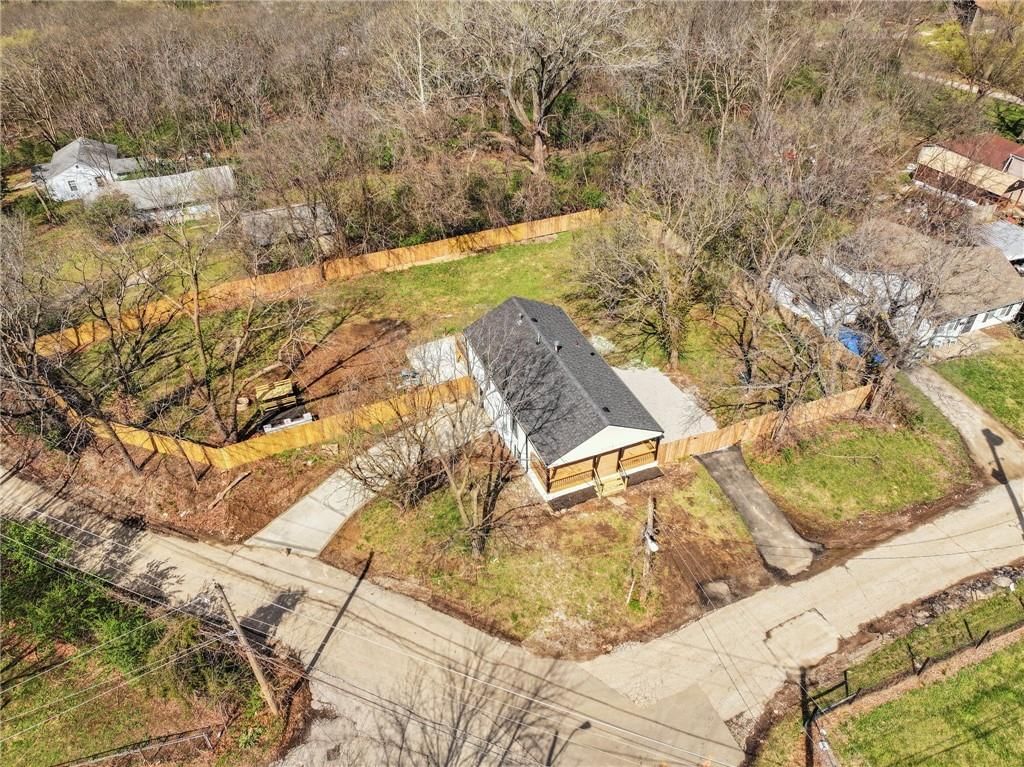 5520 TOPPING Avenue — photo 56