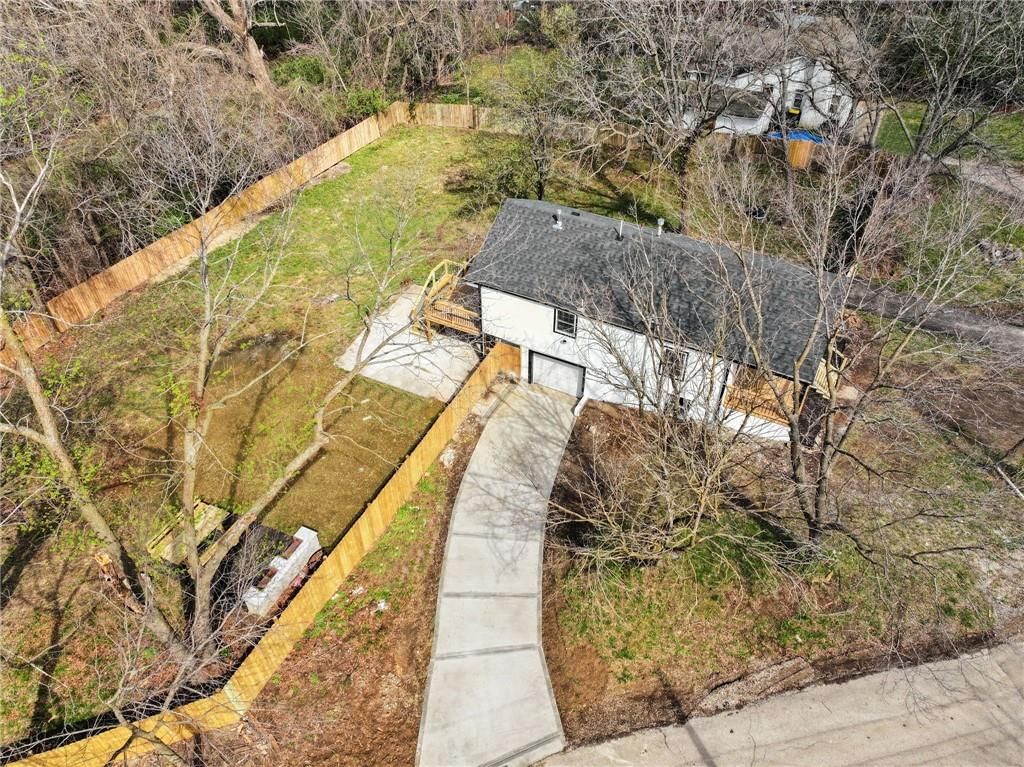 5520 TOPPING Avenue — photo 57
