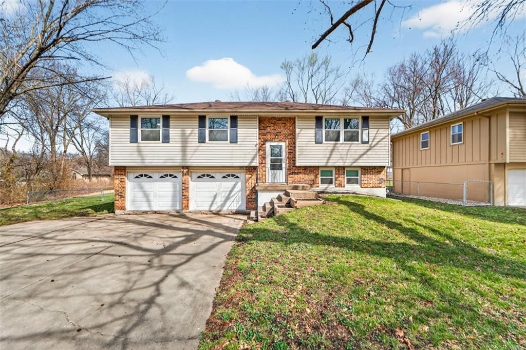 600 NE 114th Street, Kansas City, MO