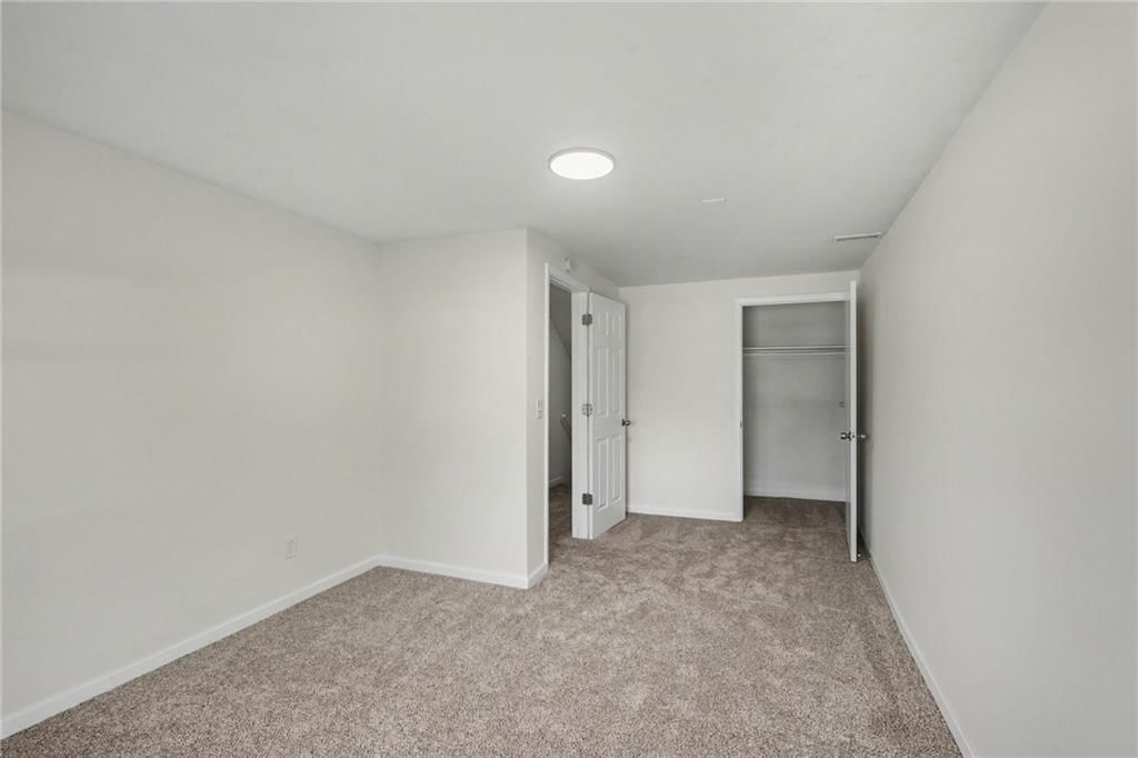 11218-11220 College Avenue — photo 13