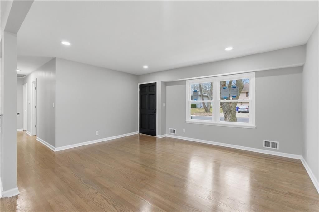 13413 Lowell Avenue — photo 5