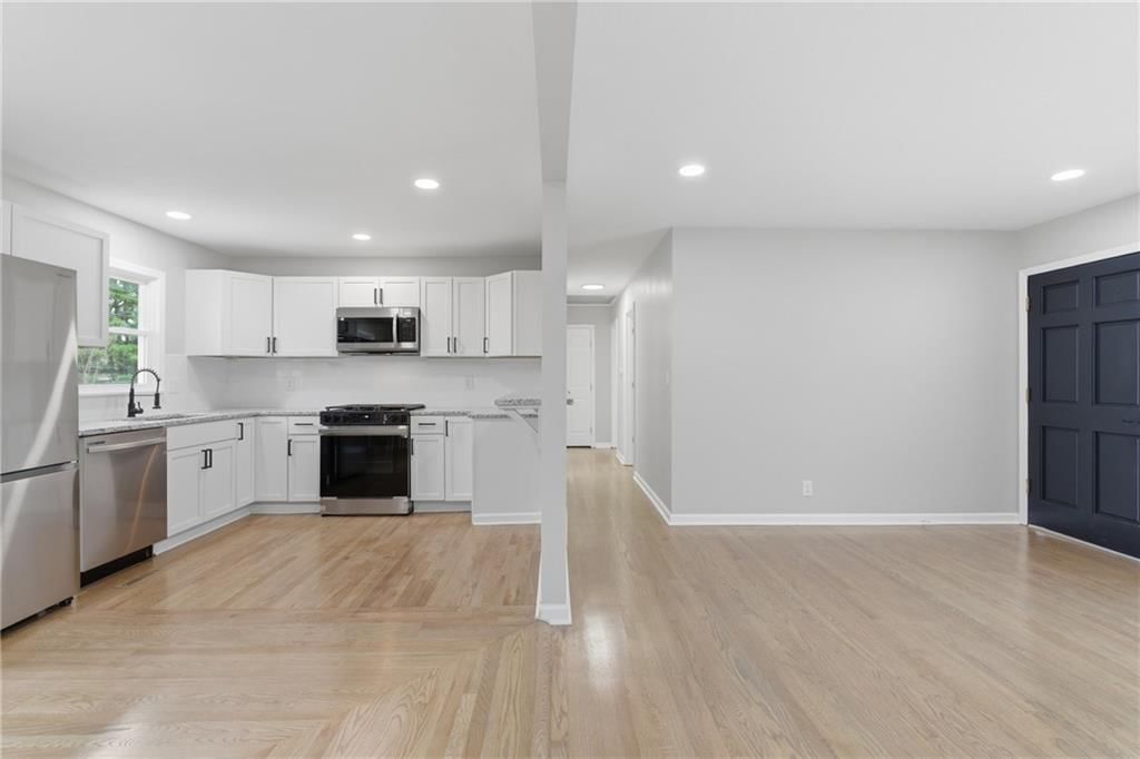13413 Lowell Avenue — photo 6