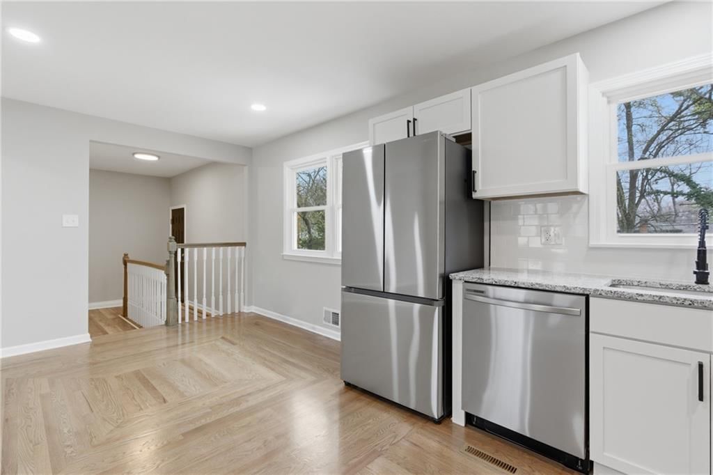 13413 Lowell Avenue — photo 21