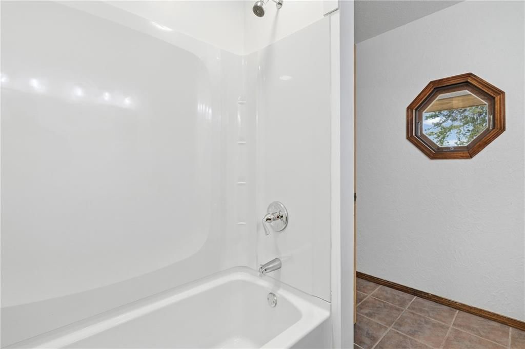 17394 Devlin Road — photo 7
