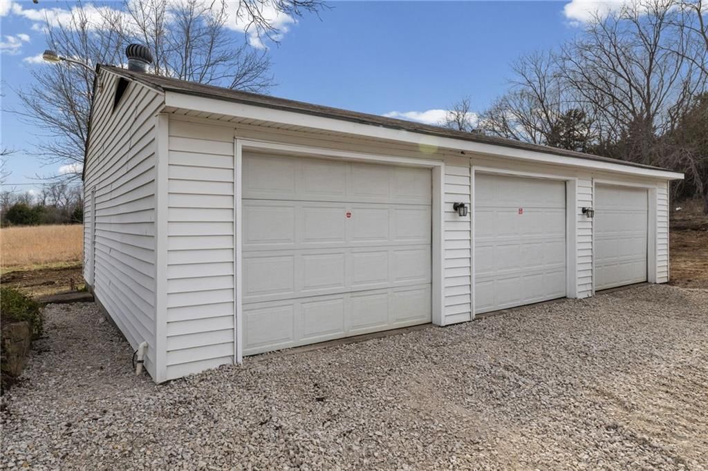 17394 Devlin Road — photo 42