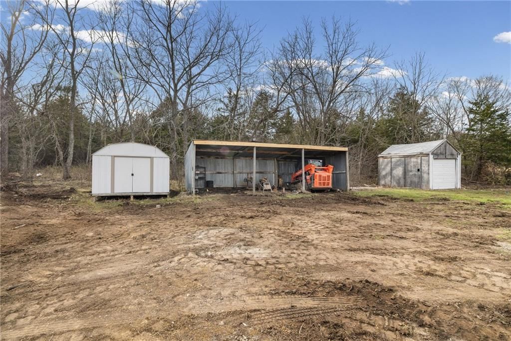 17394 Devlin Road — photo 46