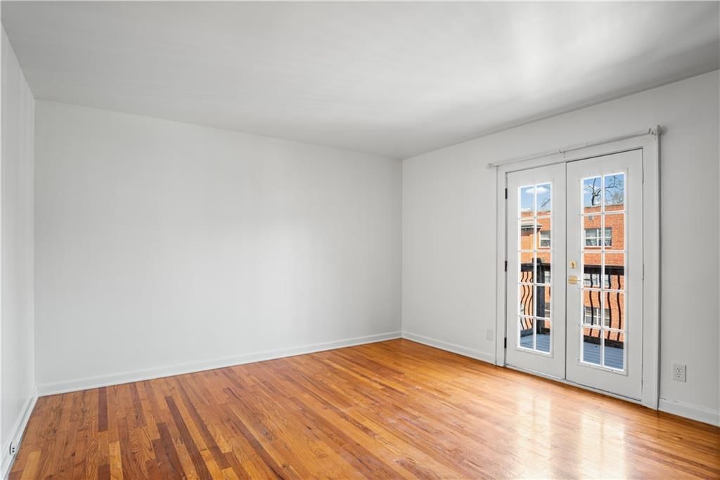 1207 W 45th Street — photo 3