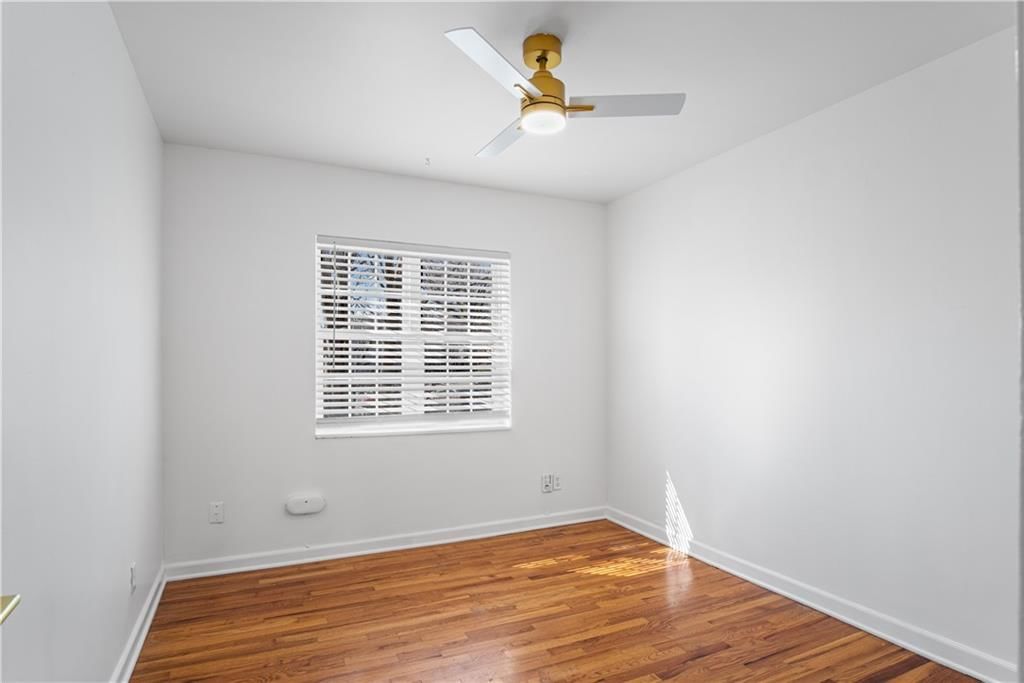 1207 W 45th Street — photo 9