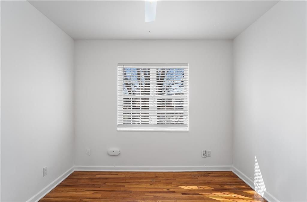1207 W 45th Street — photo 10