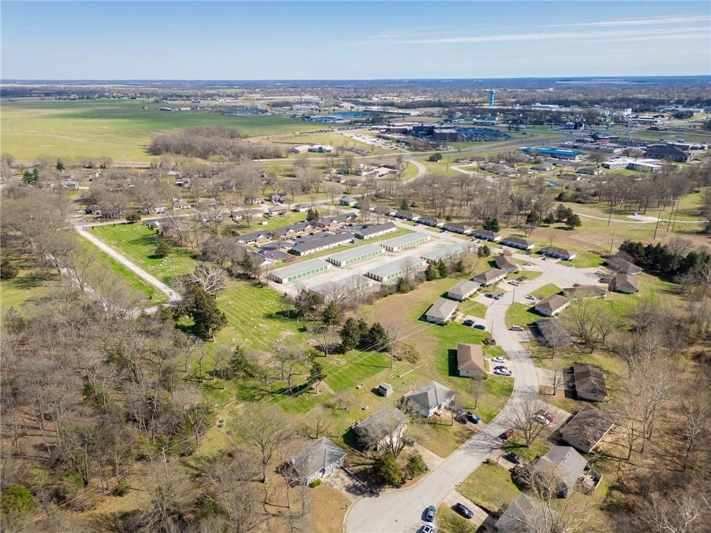 2206 N Swisher Drive — photo 4