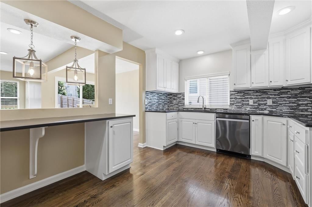 16413 Indian Creek Parkway — photo 9