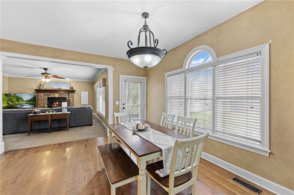 2909 Harrison Avenue — photo 15