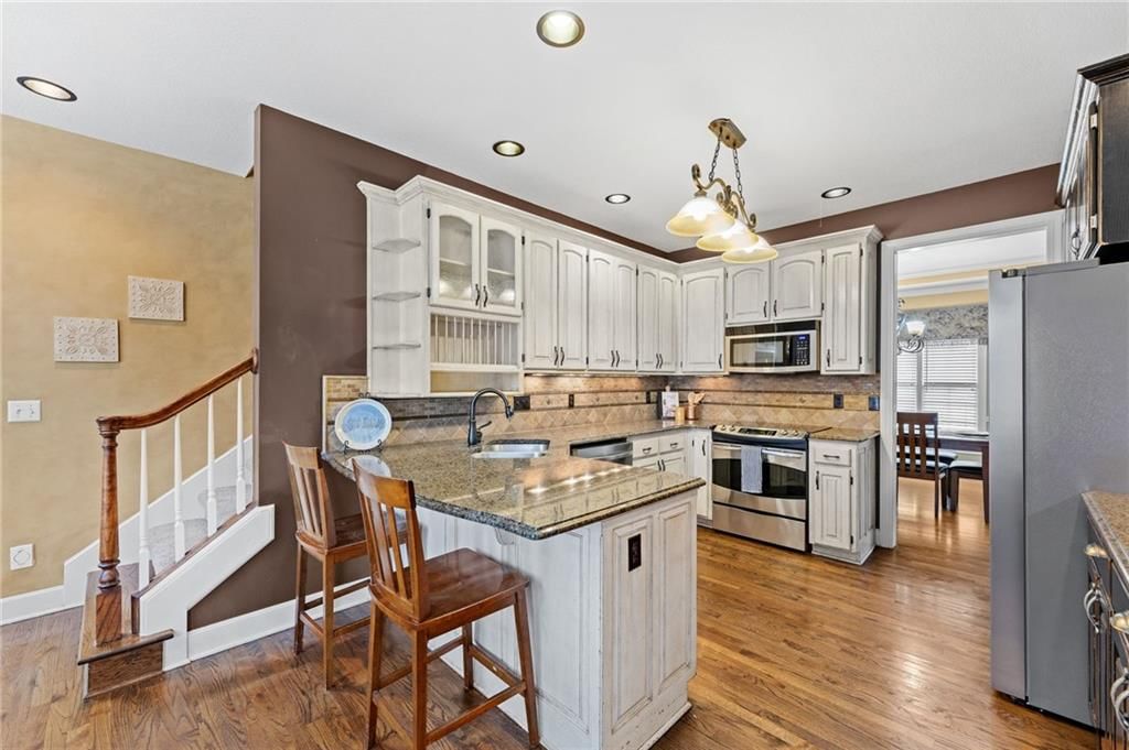 2909 Harrison Avenue — photo 18