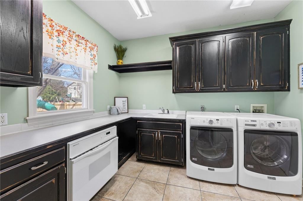 2909 Harrison Avenue — photo 23