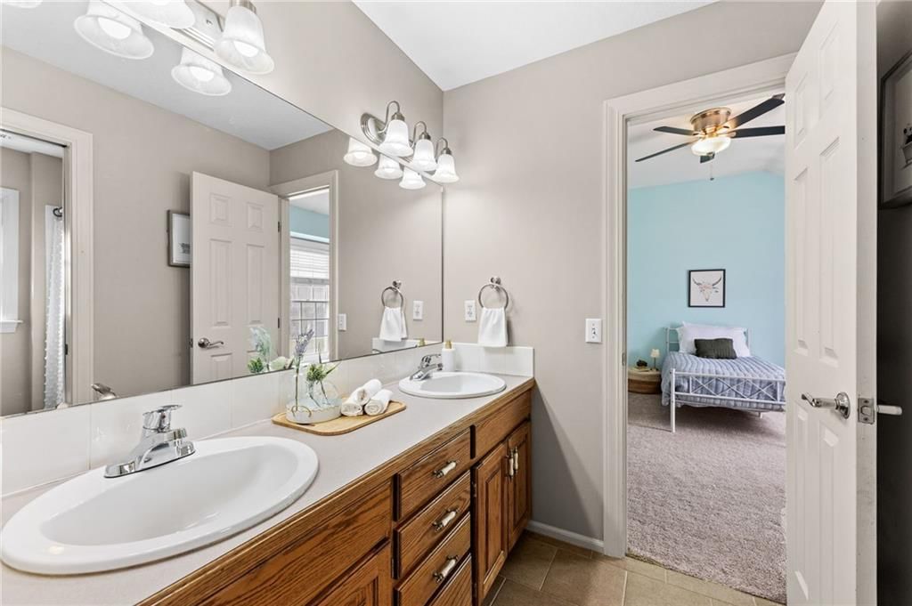 2909 Harrison Avenue — photo 32
