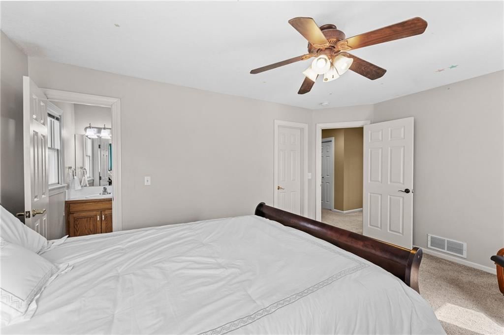 2909 Harrison Avenue — photo 37