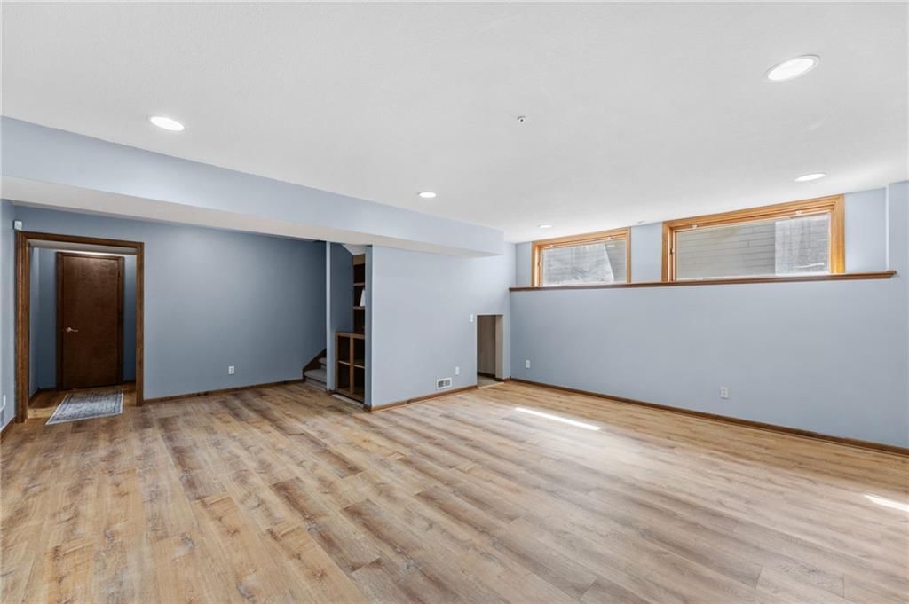 2909 Harrison Avenue — photo 40