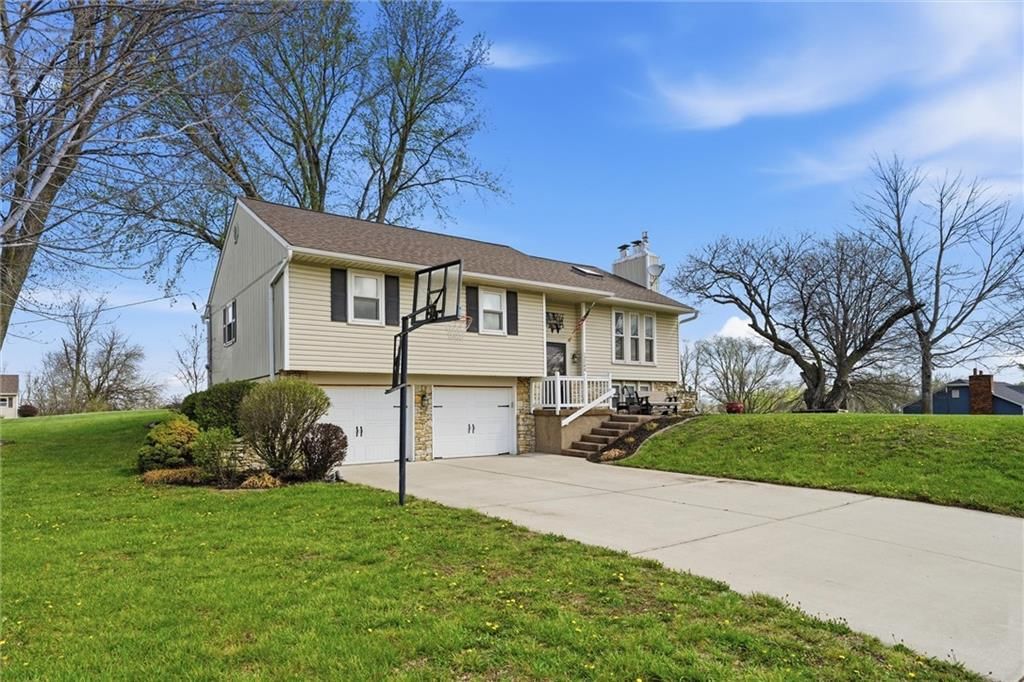 12200 Hollingsworth Road — photo 2