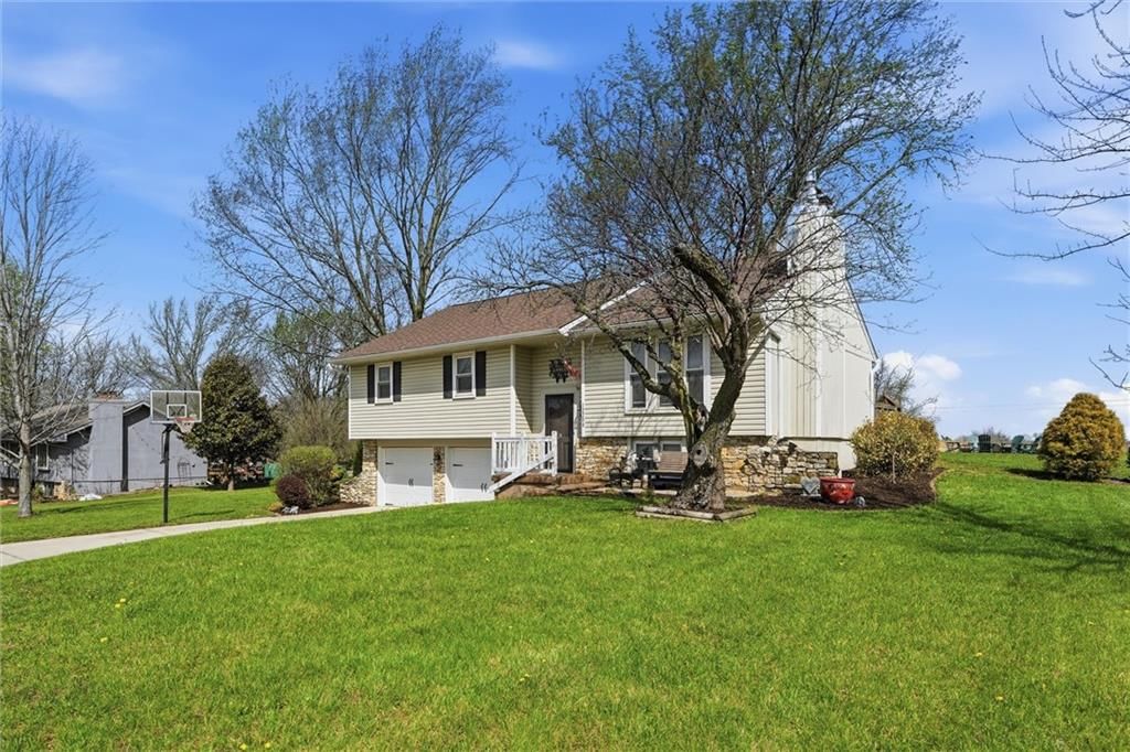 12200 Hollingsworth Road — photo 3
