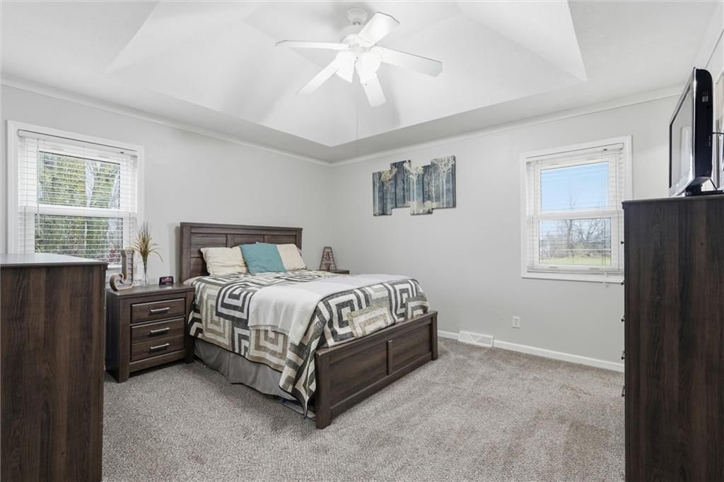12200 Hollingsworth Road — photo 8
