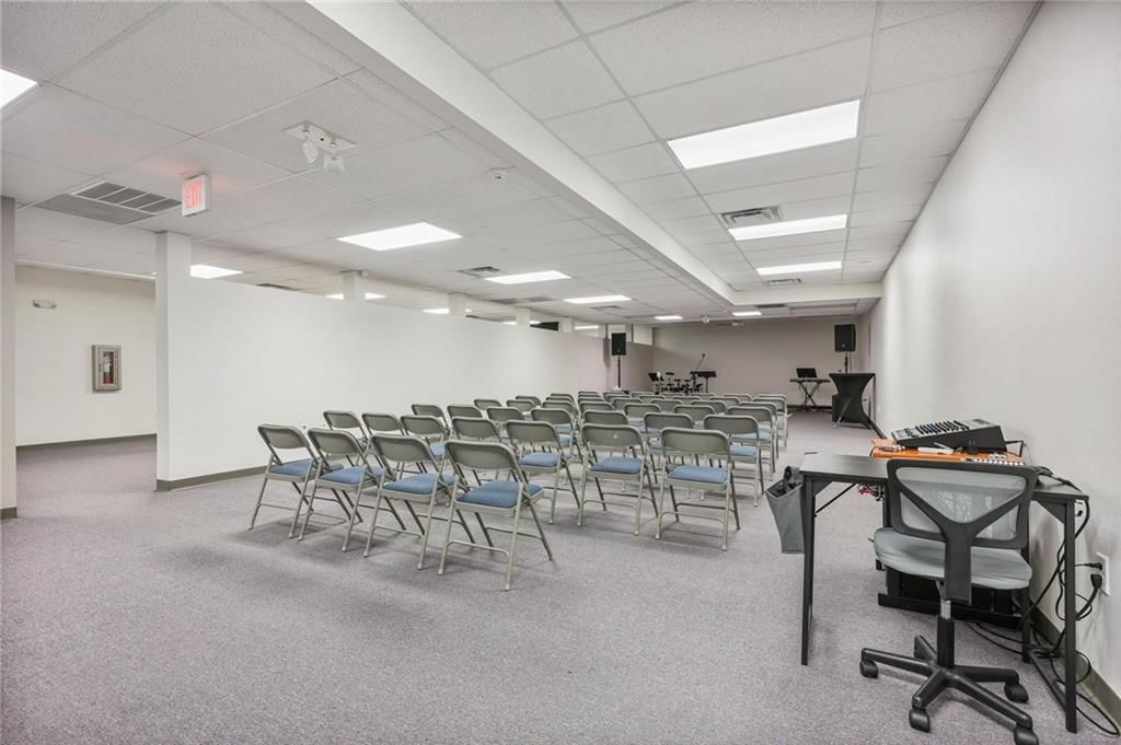 710 W 8th Street — photo 14