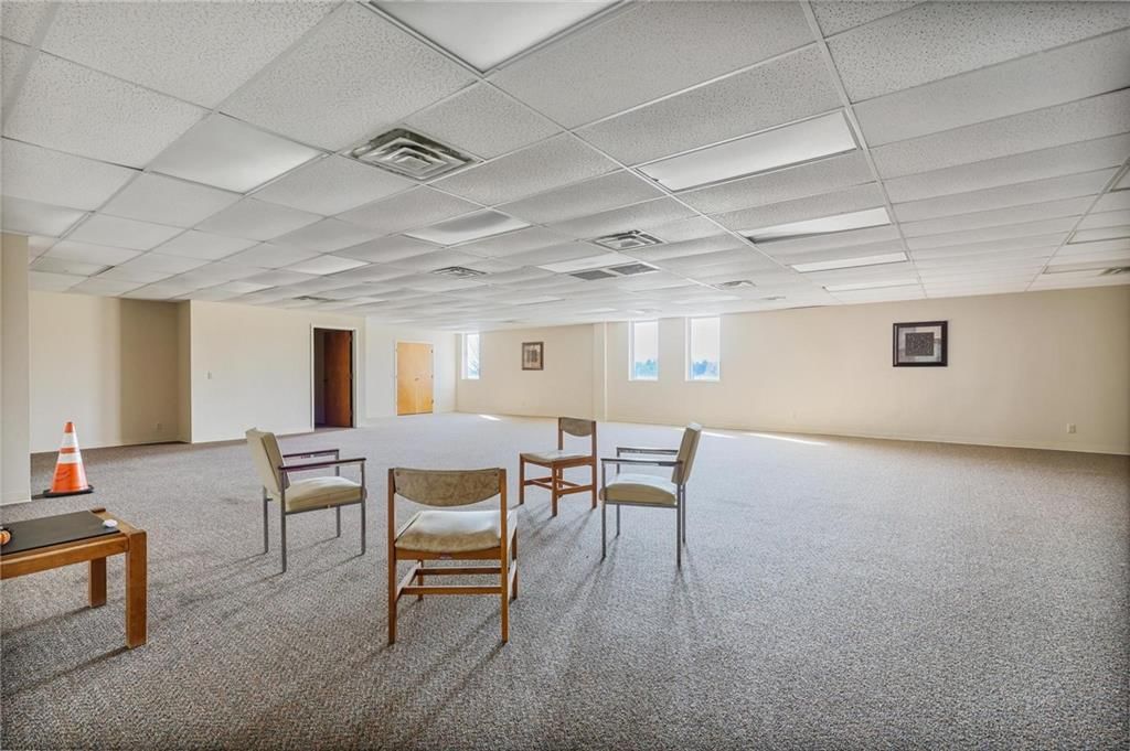 710 W 8th Street — photo 15
