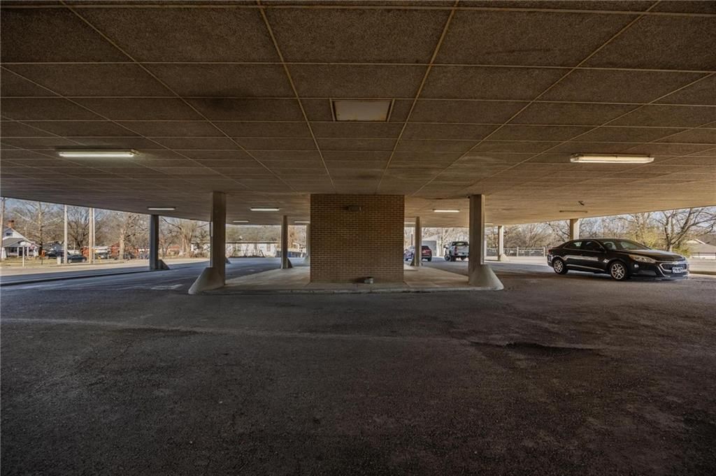 710 W 8th Street — photo 21