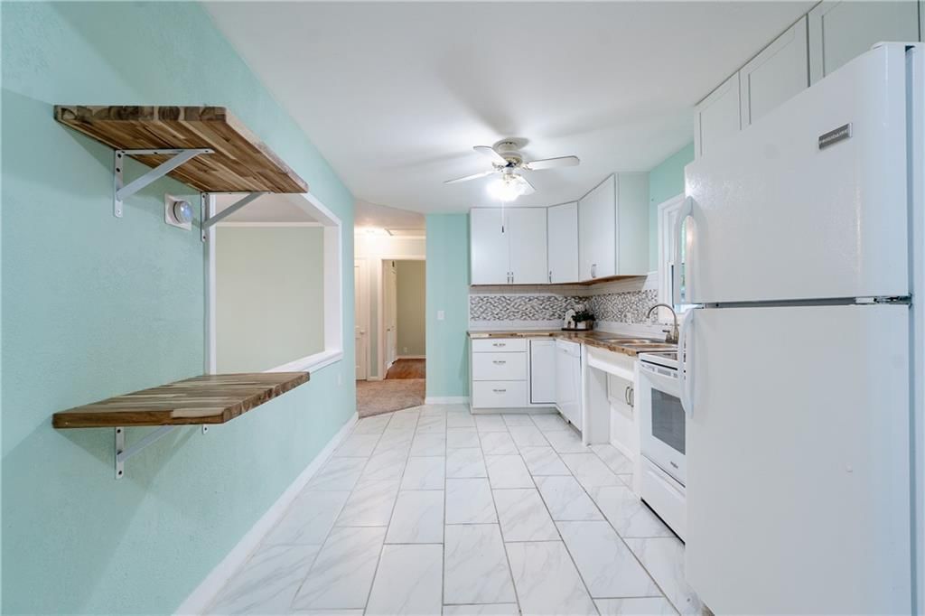 5114 Clark Street — photo 5