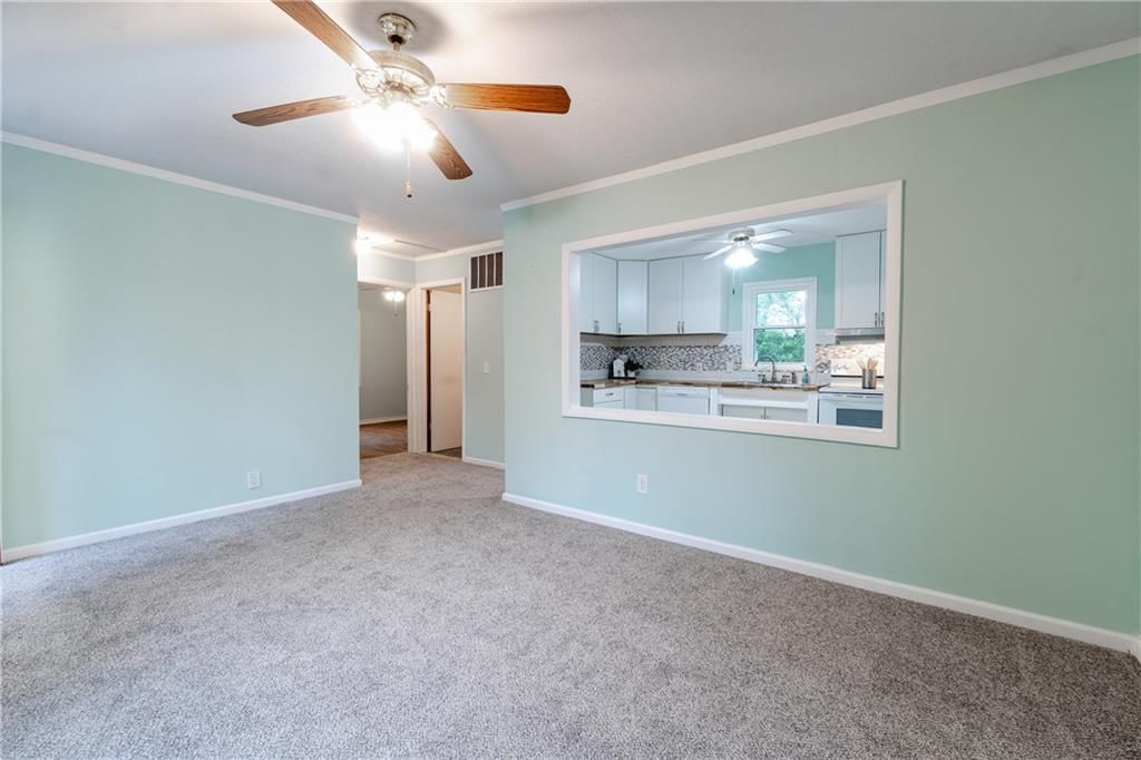 5114 Clark Street — photo 9
