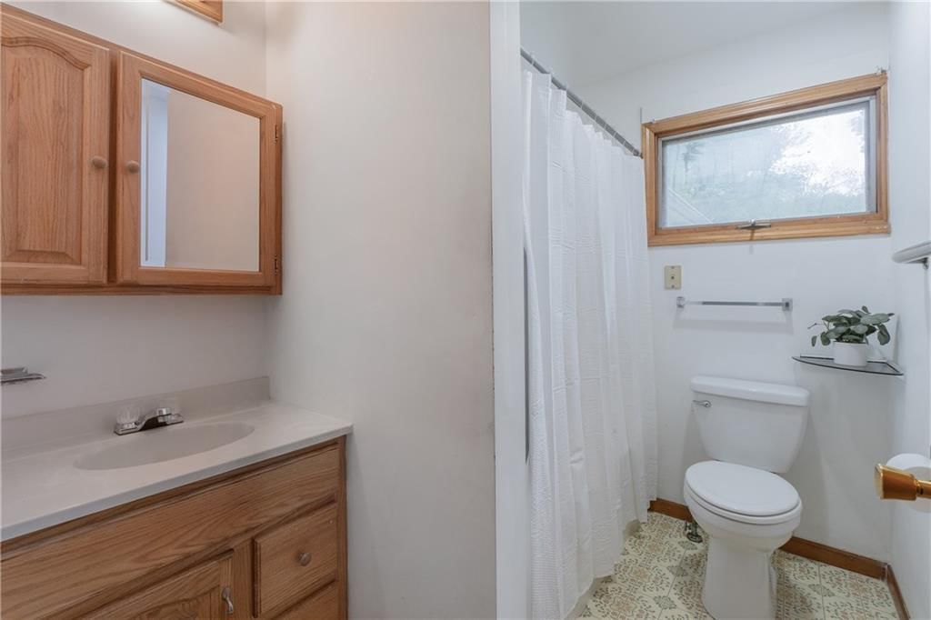 5114 Clark Street — photo 11